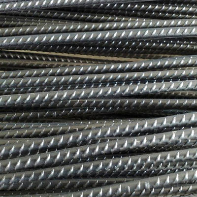 9m طول B500B 400E 10mm 12mm 16mm ریبر های فولادی تقویت کننده تغییر شکل برای خم کردن جوشکاری برش سوراخ کردن در هر تن زباله
